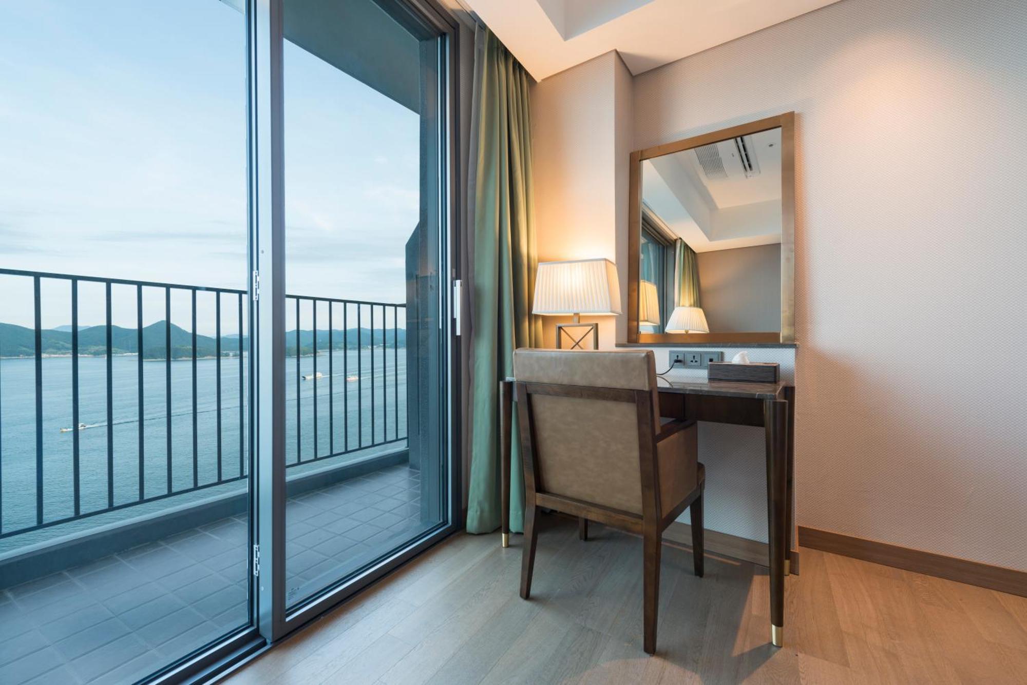 Stanford Hotel&Resort Tongyeong Rom bilde