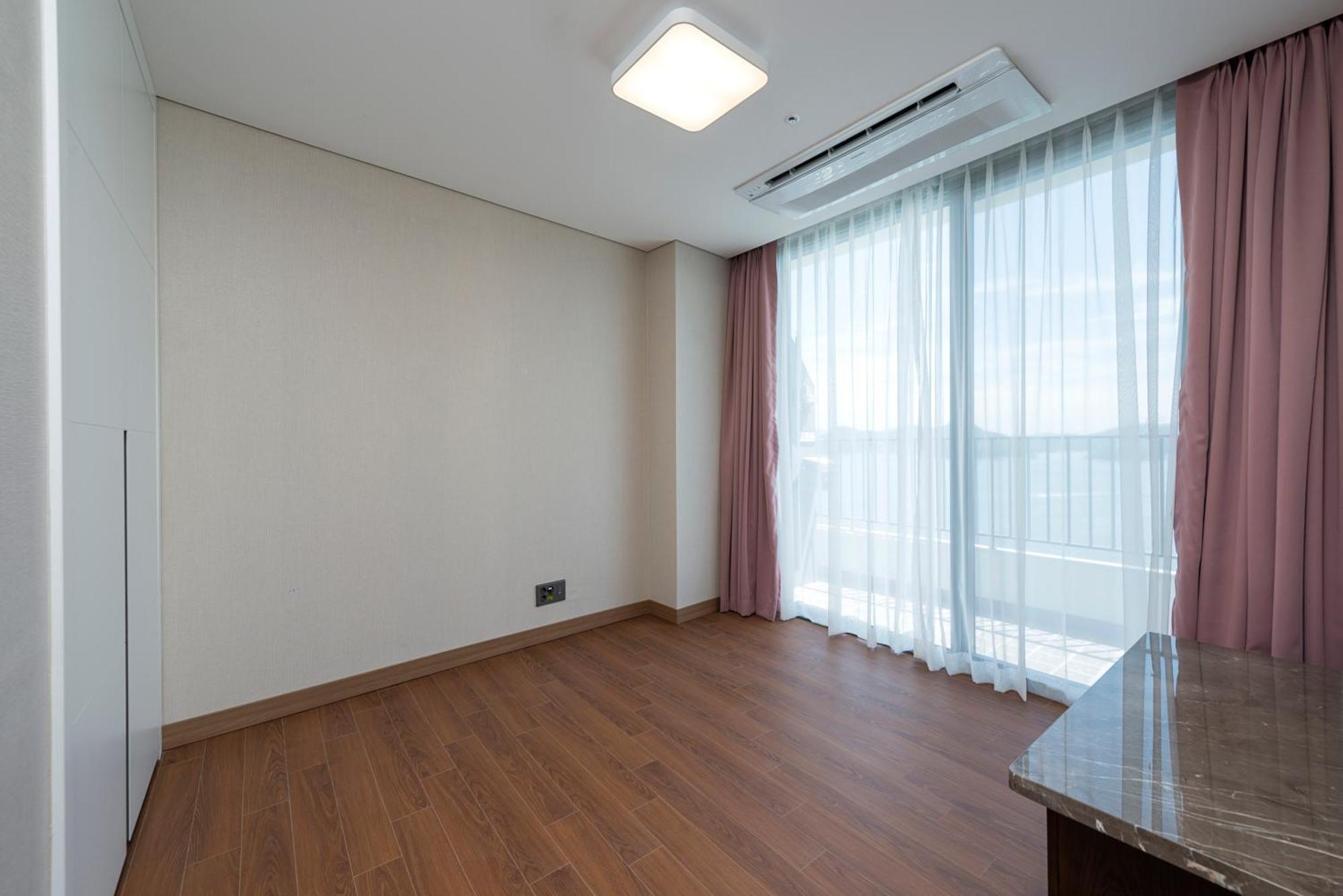 Stanford Hotel&Resort Tongyeong Rom bilde